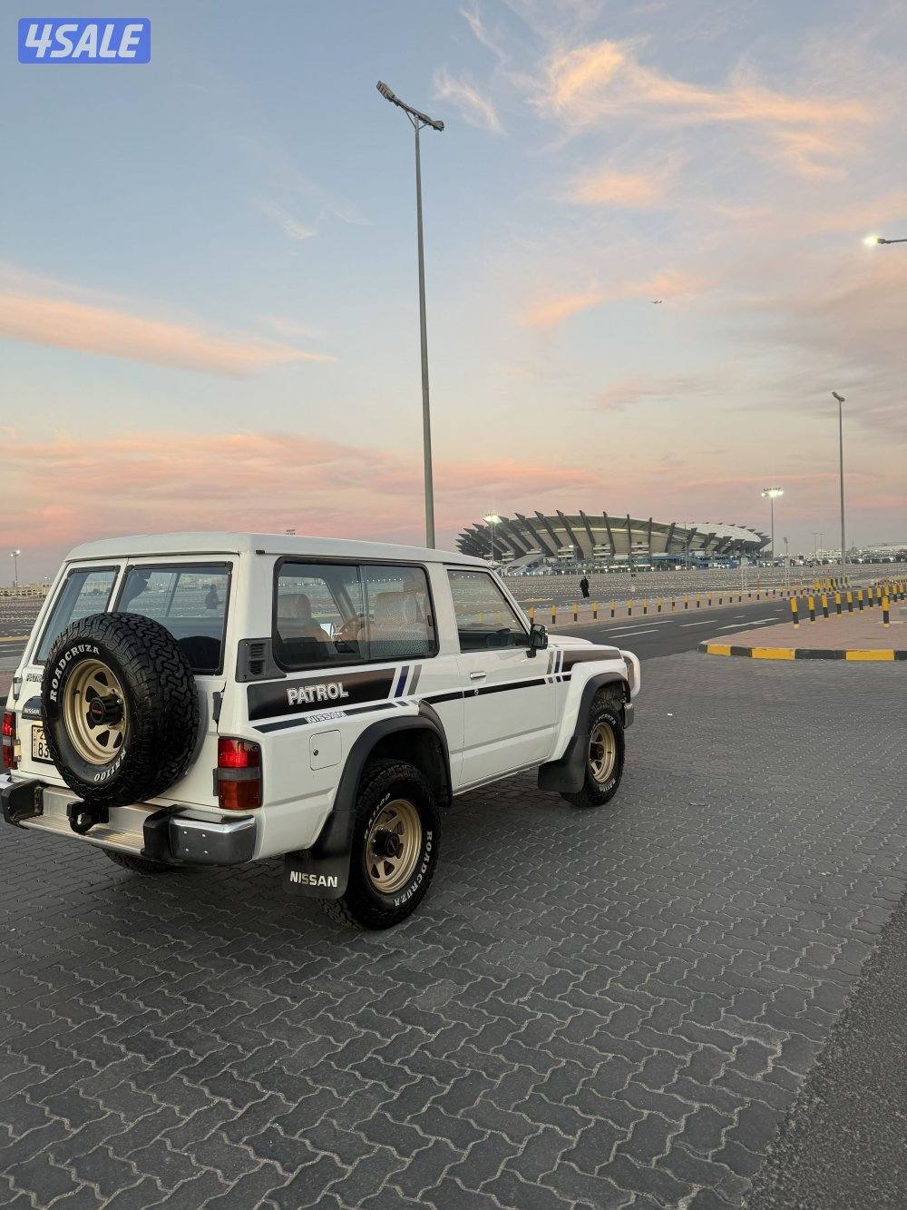 للبيع سفاري وارد الحمراني حكومي موتري مصبوغ عام تجديد صبغه اله تندا1