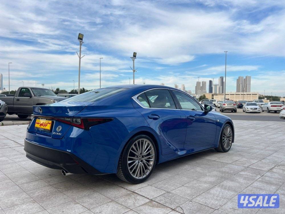 Lexus-IS300 -2021-km=92000 full option company waranty no any accident2