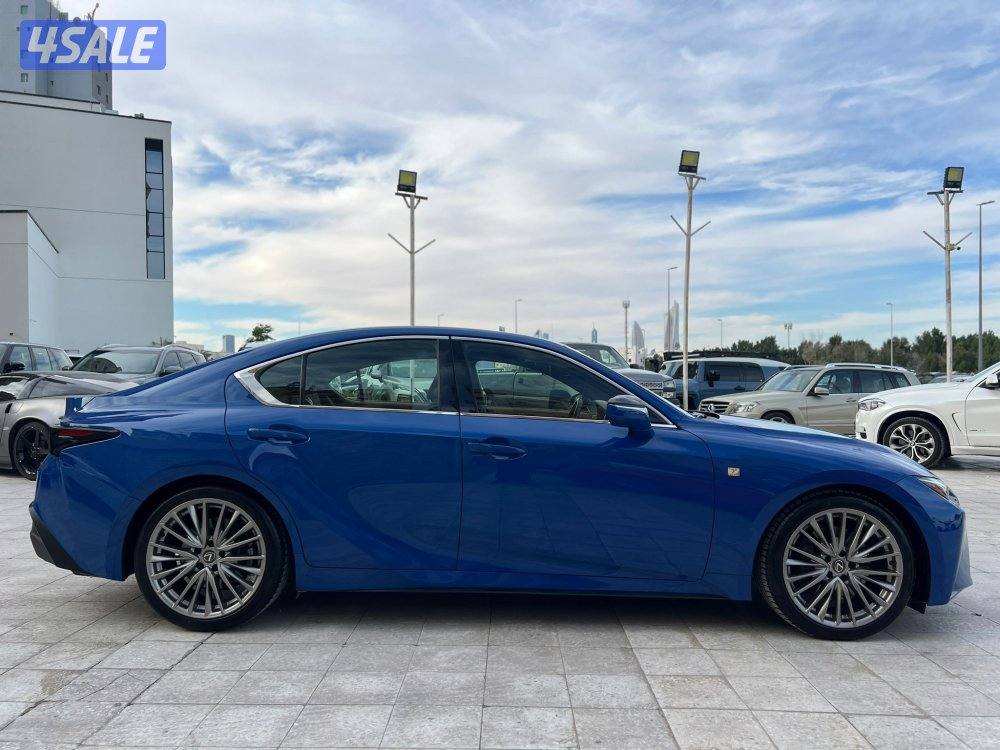 Lexus-IS300 -2021-km=92000 full option company waranty no any accident6