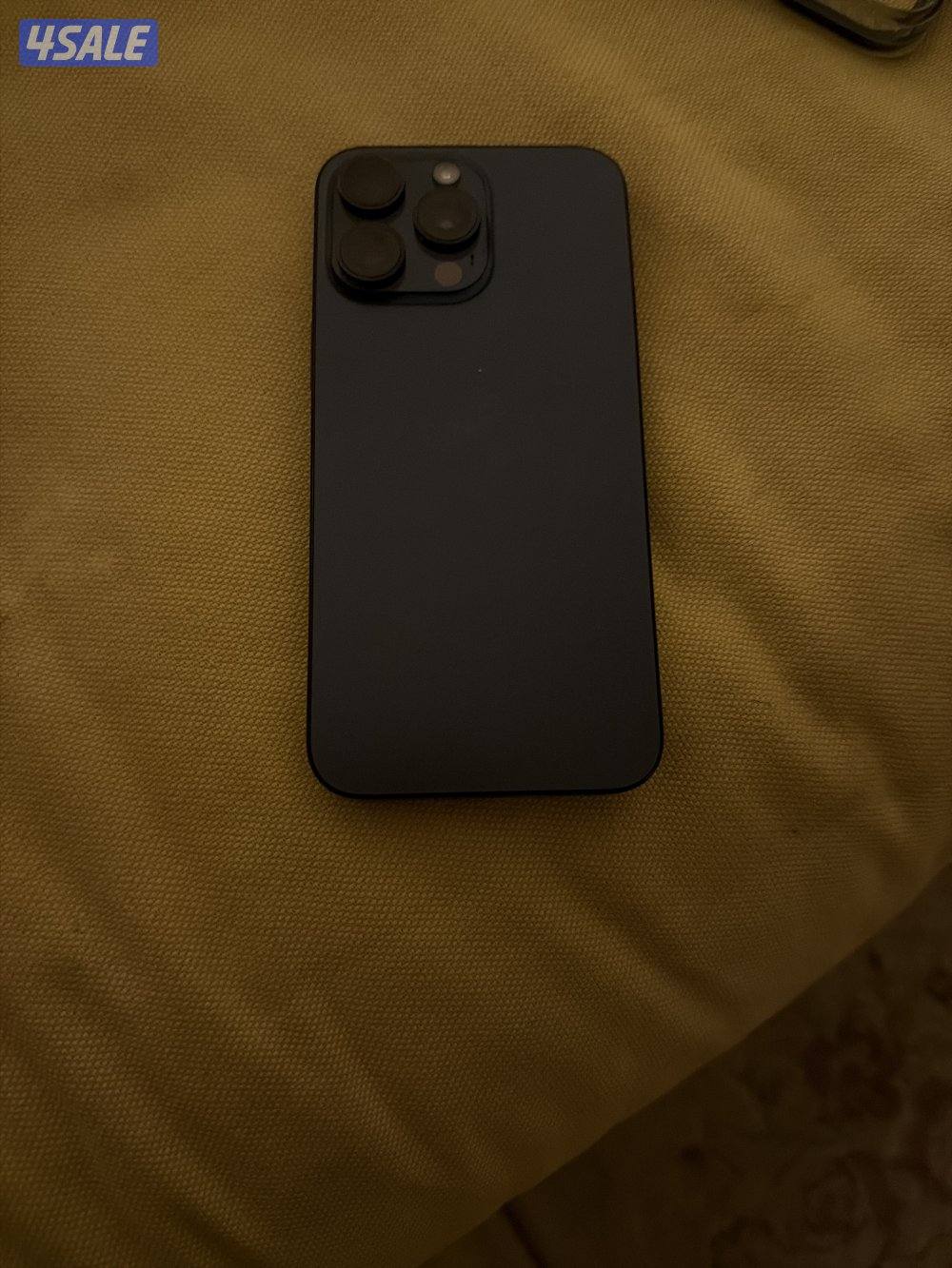 الايفون نظيف وكفالته ٦ شهور والجهاز مش مفتوح1