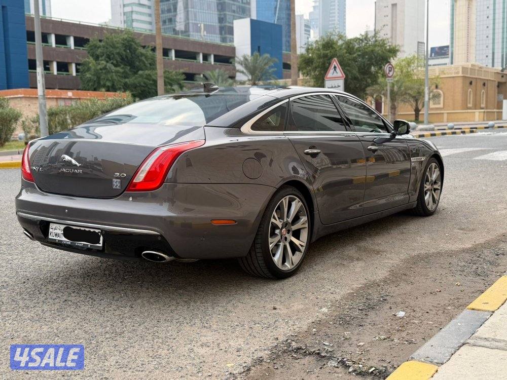Jaguar  XJL 20161
