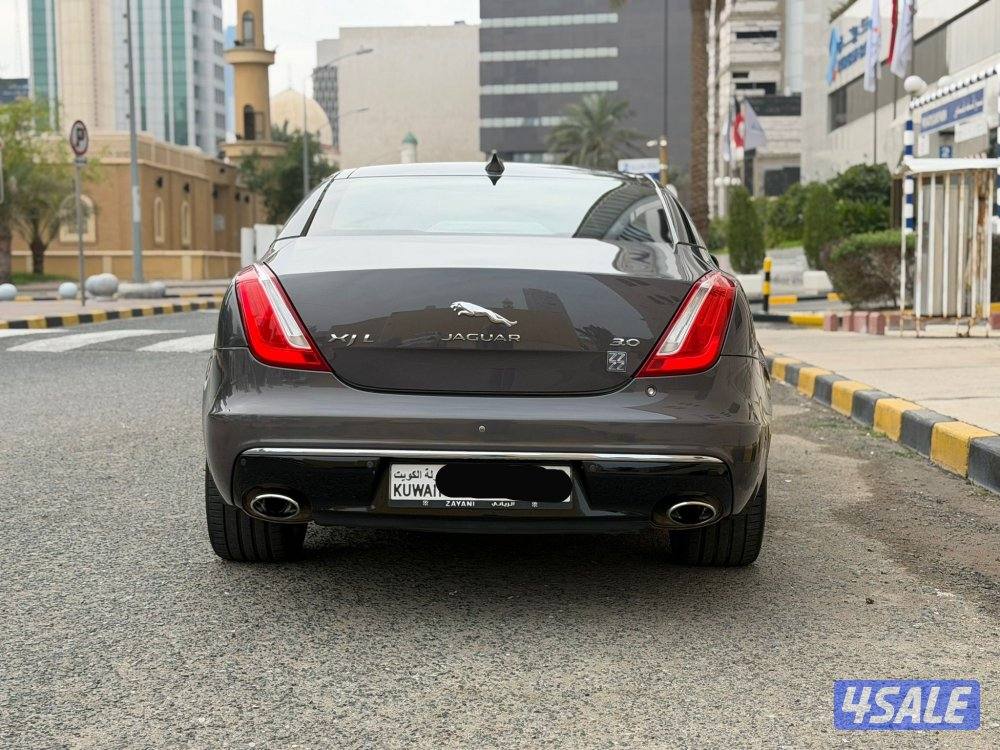 Jaguar  XJL 20163