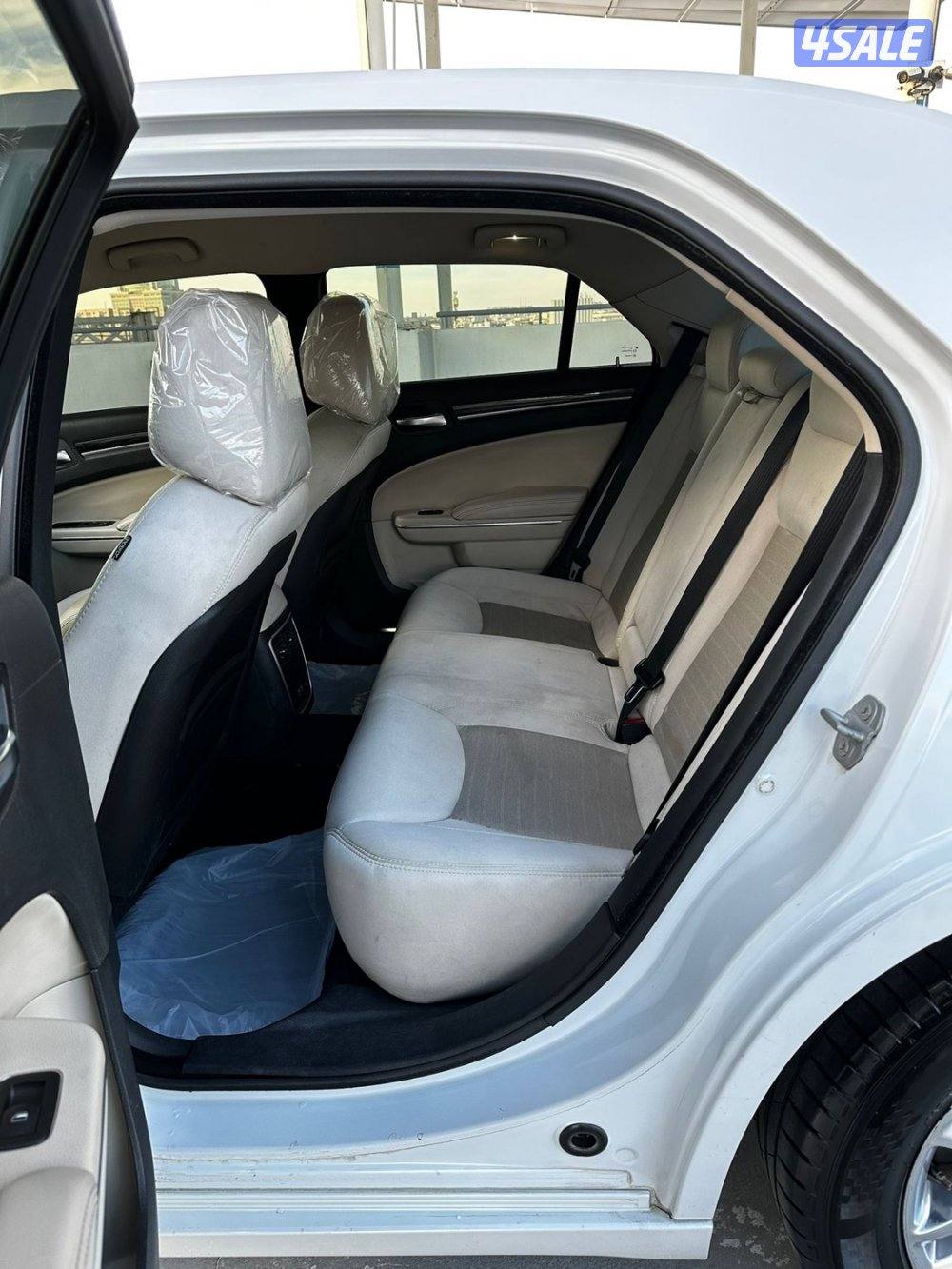 للبيع كرايزلر بحالة ممتازة5