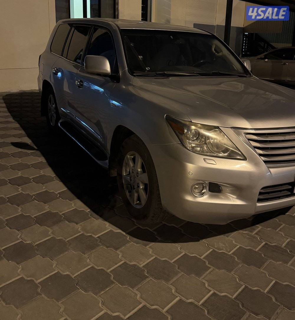 للبيع جيب لكزس 20083