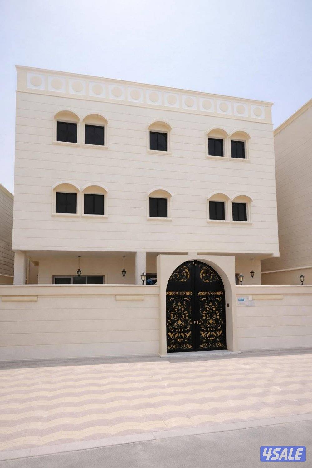 للبيع فيلا في منطقة مبارك الكبير0