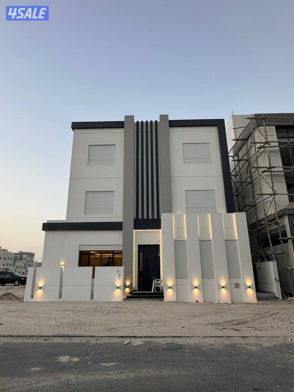 للبيع بيت زاويه ارتداد 9*92