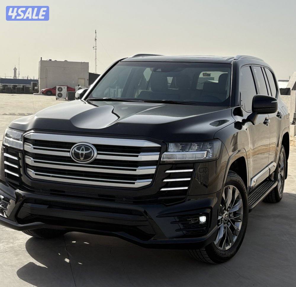 لاند كروزر 2023 GXR – Twin Turbo – Aero S – بحالة الوكالة4