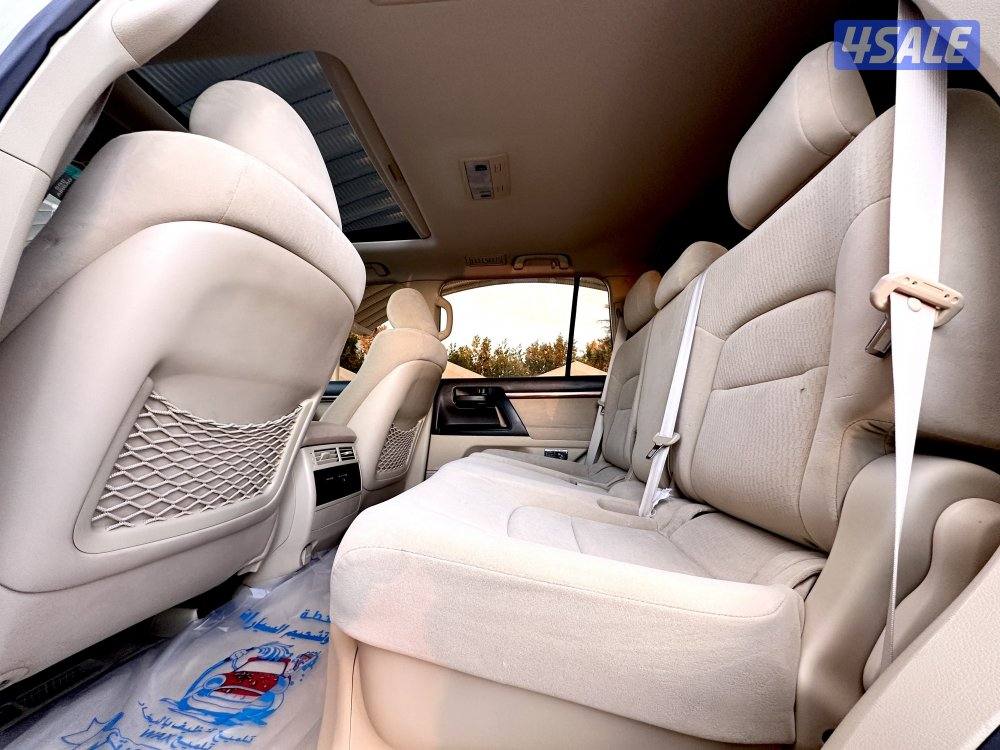 معرض القمة🚩11