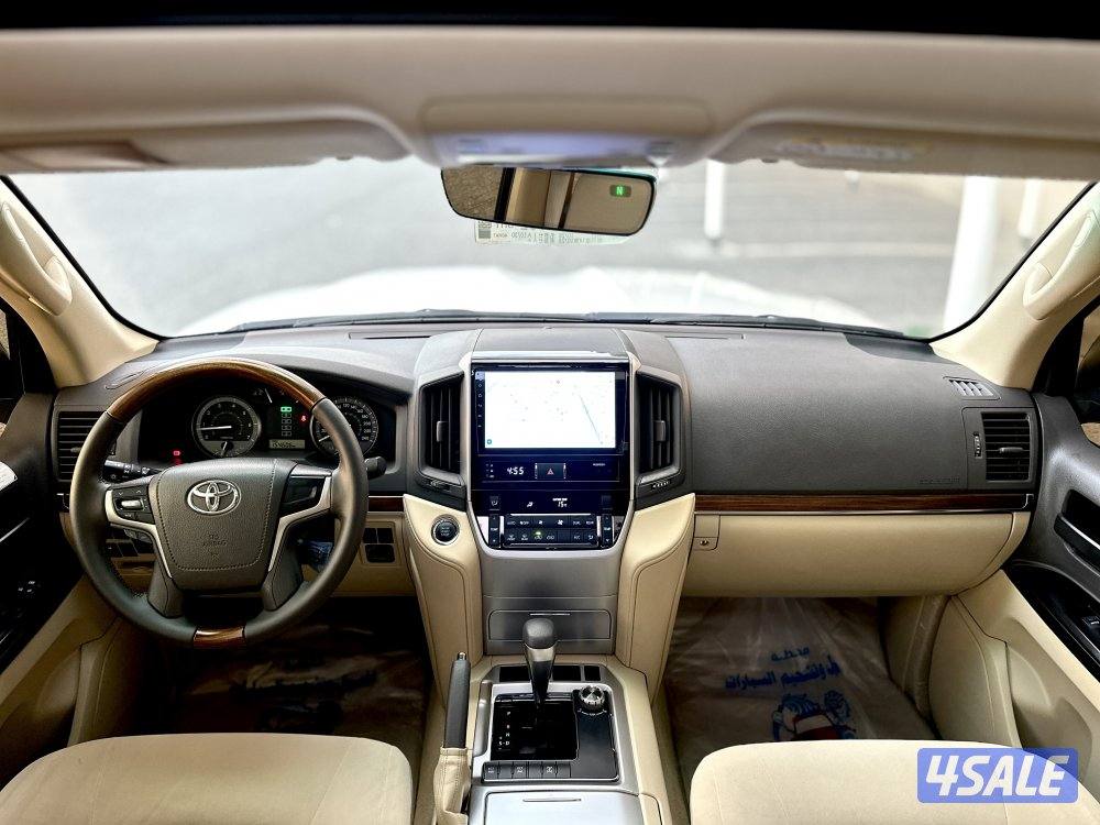 معرض القمة🚩12