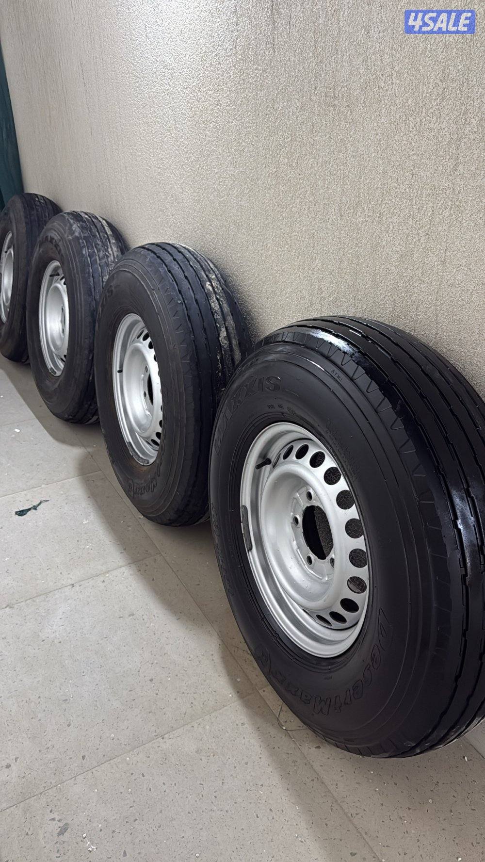 ٤ بوالين ماكسس ورنقات جدد0