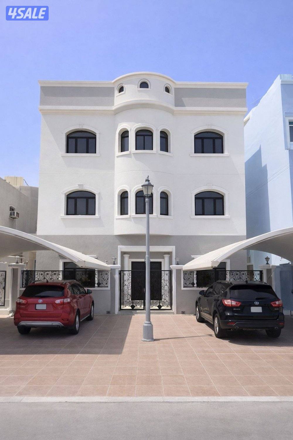 للبيع فيلا في منطقة الشعب0