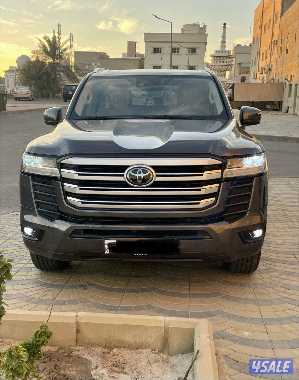 لاند كروزر GXR ايرو الساير موديل 2022 عداد 950