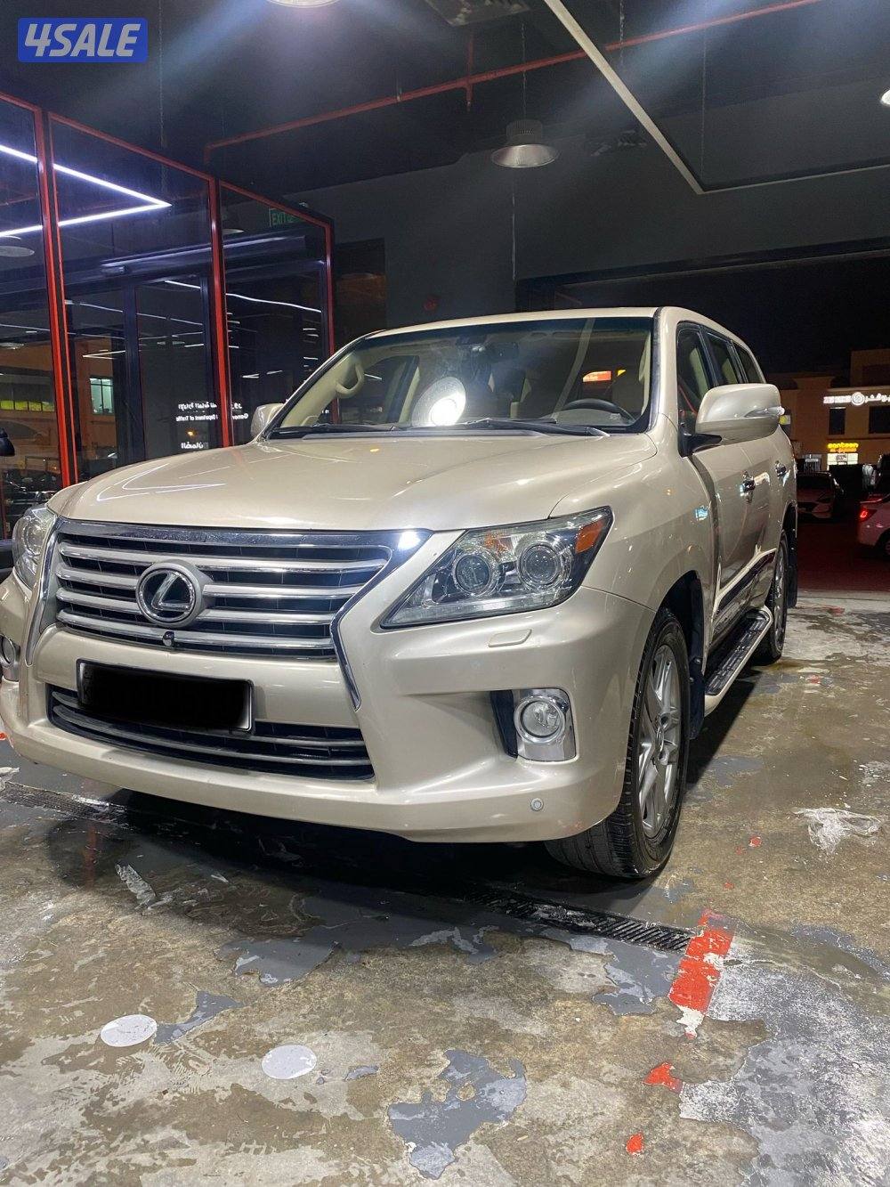للبيع لكزس LX5702013 صبغ و محركات وكالة وارد قطر ماشي 435 الف0