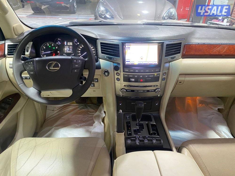 للبيع لكزس LX5702013 صبغ و محركات وكالة وارد قطر ماشي 435 الف2