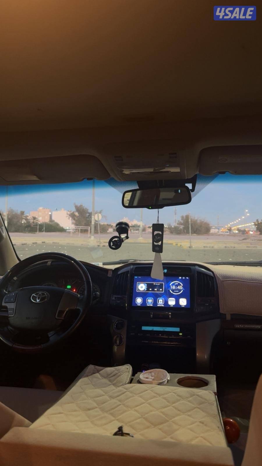 لاند كروزر ٢٠١١1