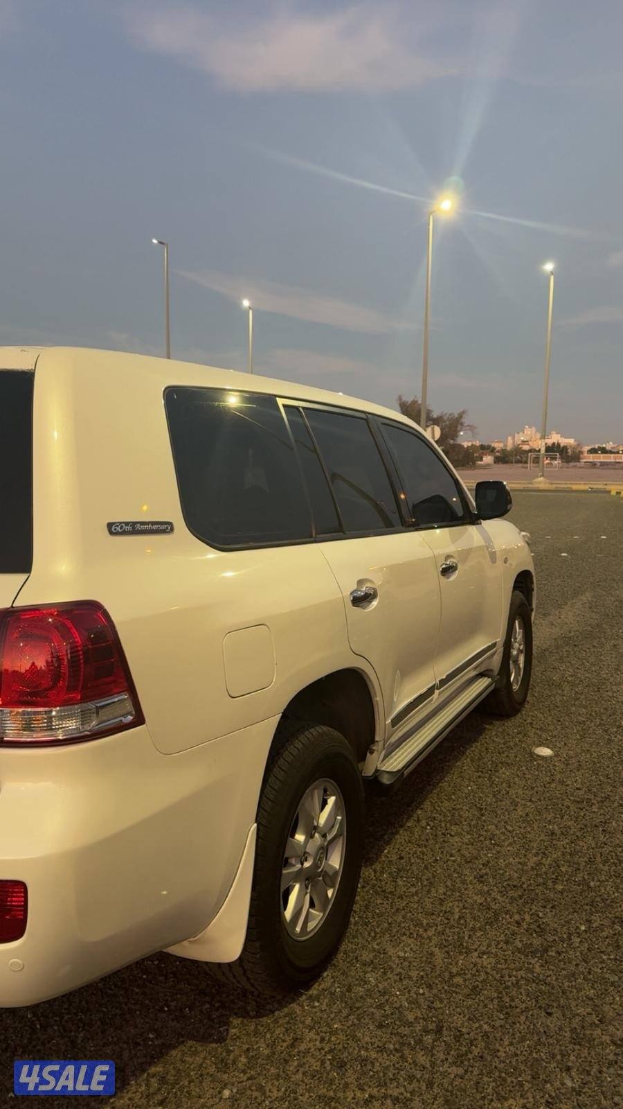 لاند كروزر ٢٠١١0