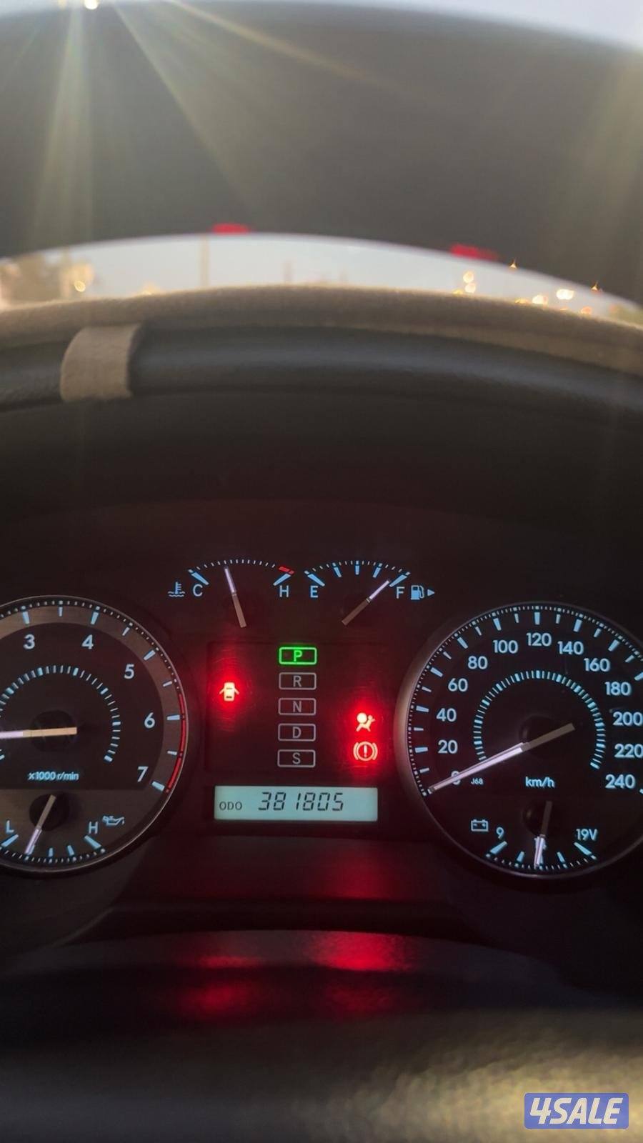 لاند كروزر ٢٠١١4