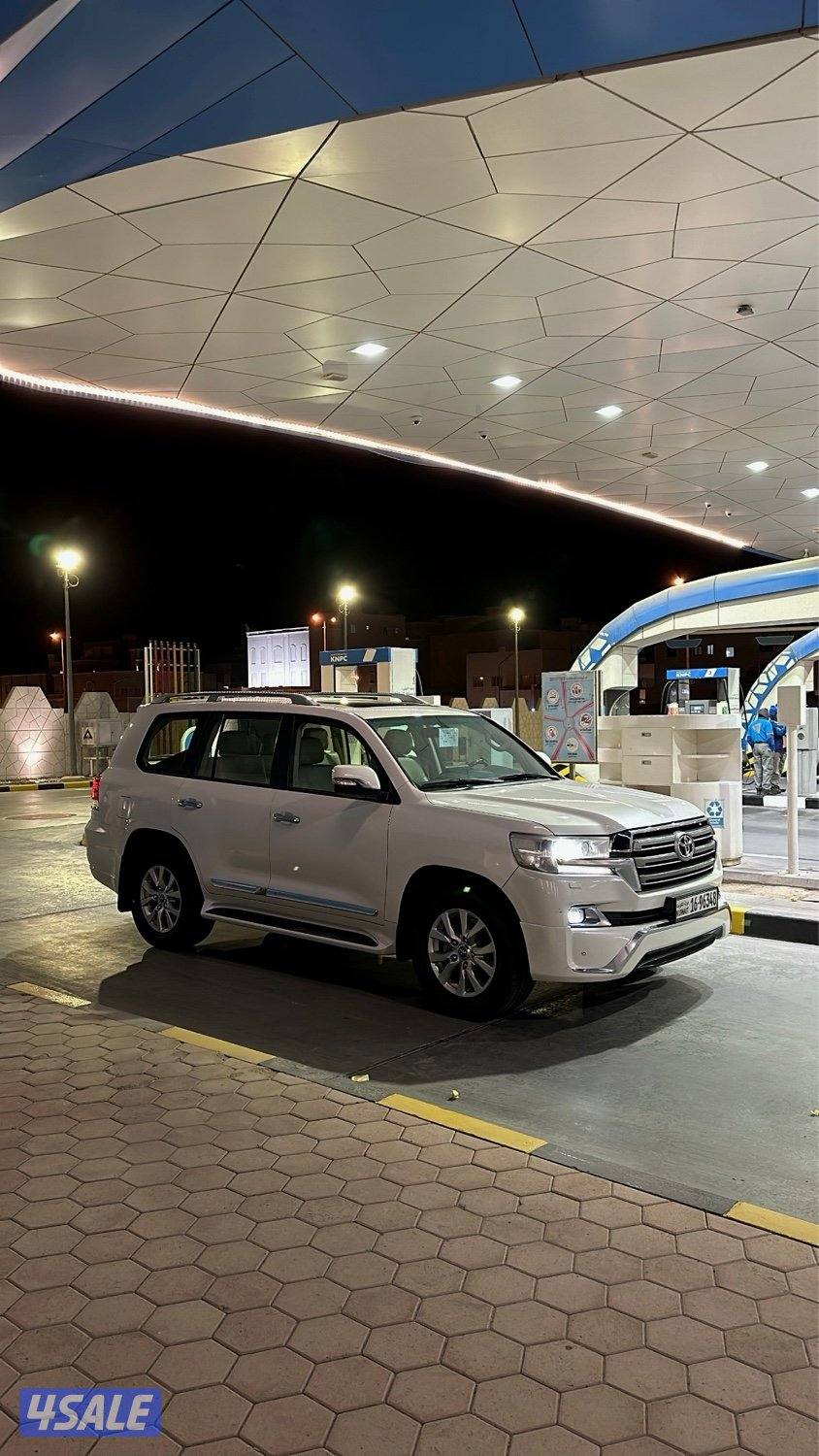 الي يدور النظيف لاندكروزر GXR 2018 وارد الساير سيرفس منتظم5