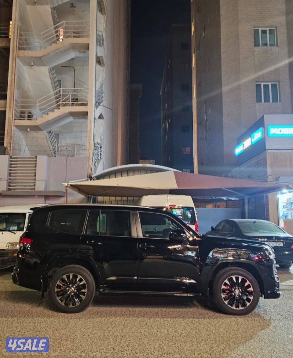 للبيع لاندكروزر 2023 GXRAL_S تيربو2