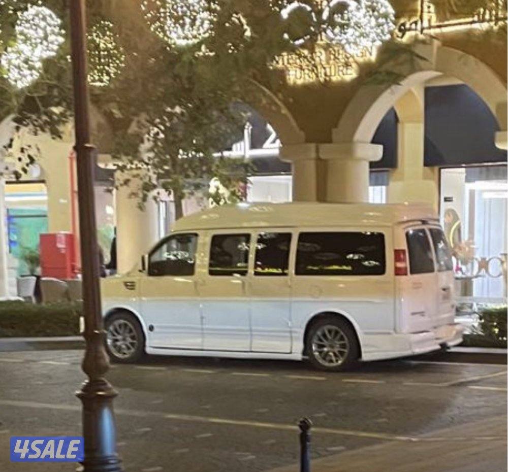 للبيع  فان موديل ٢٠١٢6