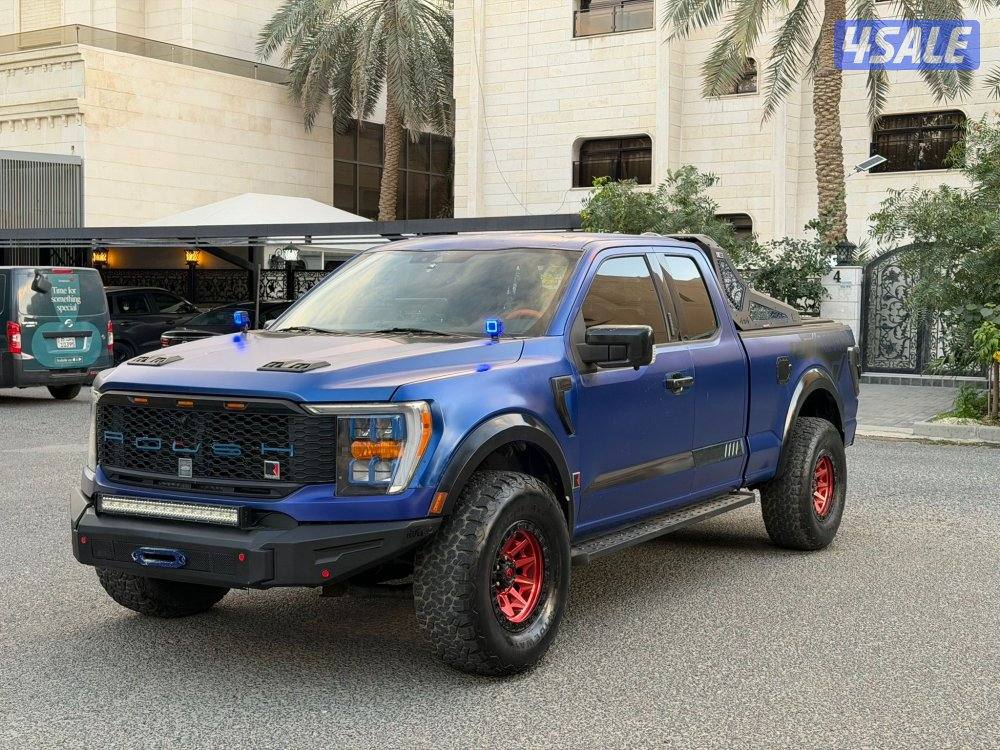 وانيت فورد ٢٠٢٢ الغانم موتر عليه اضافات0