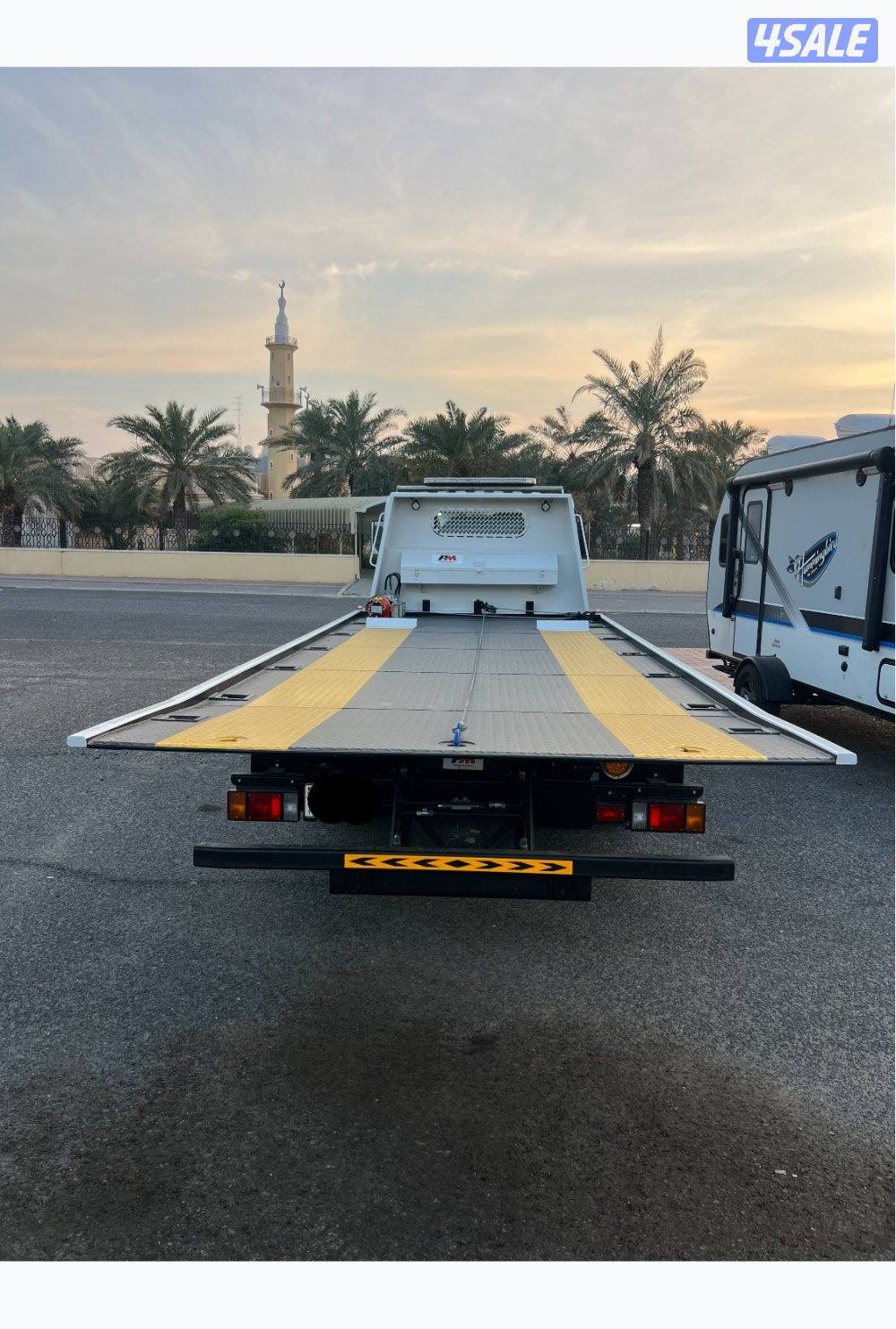 للبيع سطحه ونش موديل ٢٠٢٦7