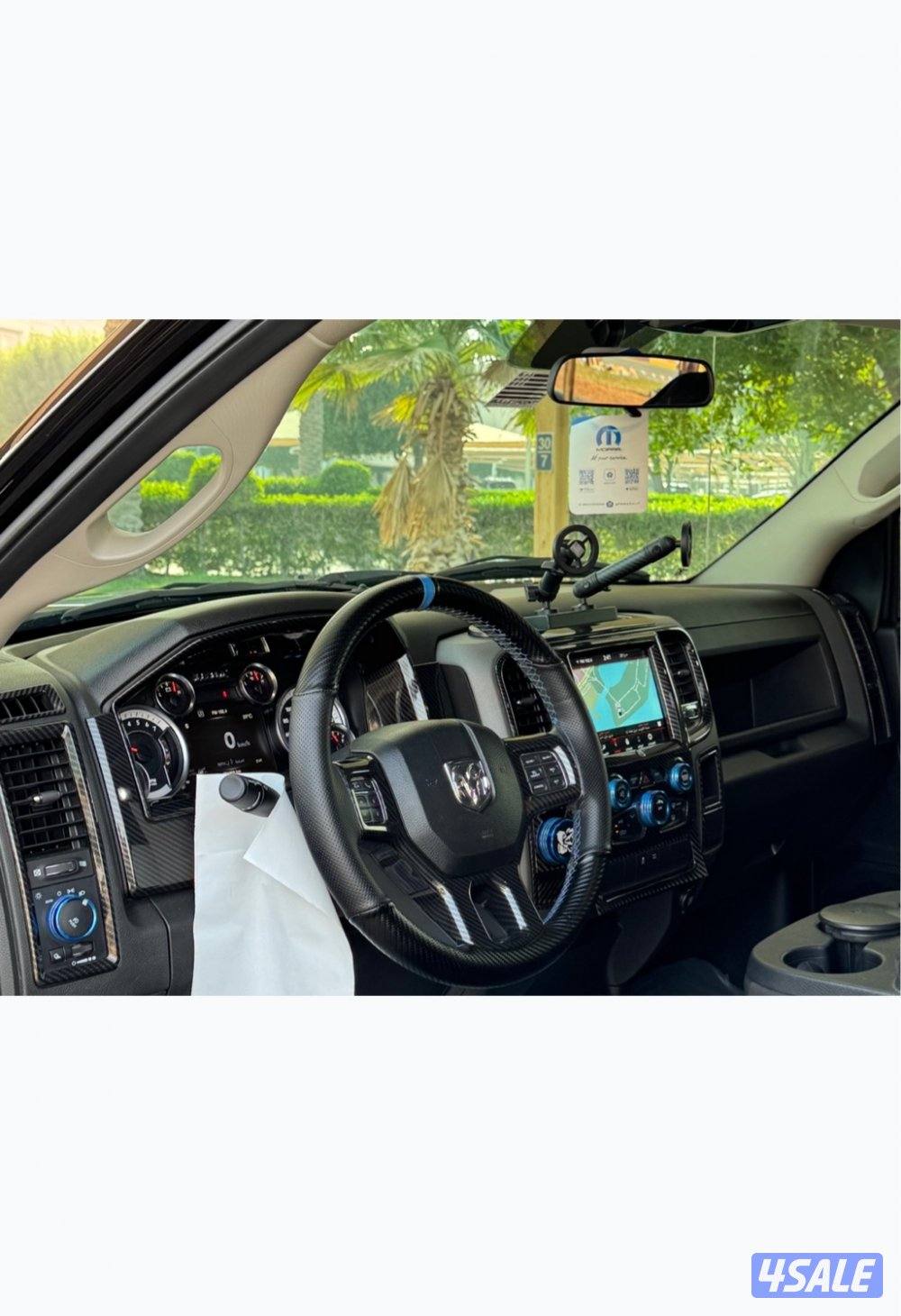 للبيع وانيت RAM 2021 Blacktopاعلى فئه قماره4