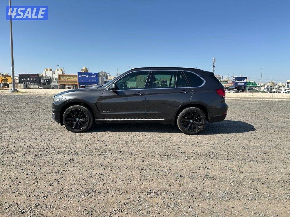 BMW X5ماشي ١٣٥ الف بحالة الوكالة1