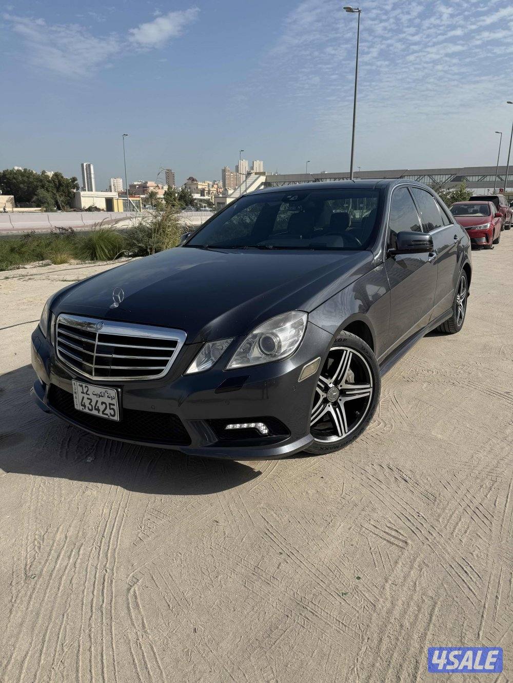 للبيع مرسيديس E550 2010 .0