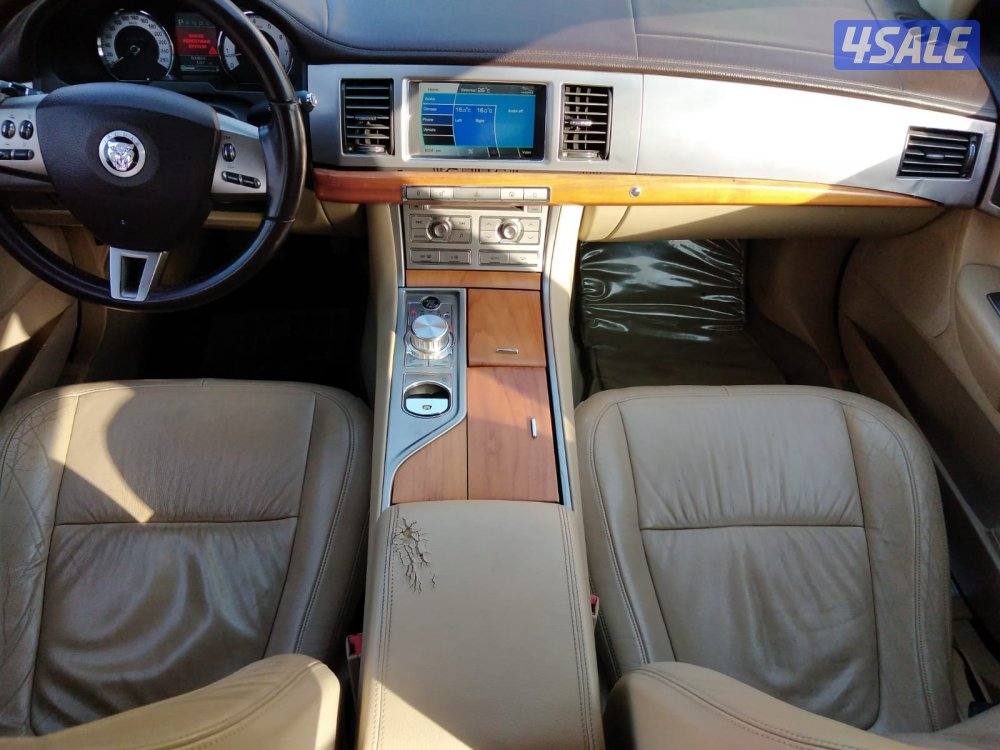 للبدل مع جاكور XF2