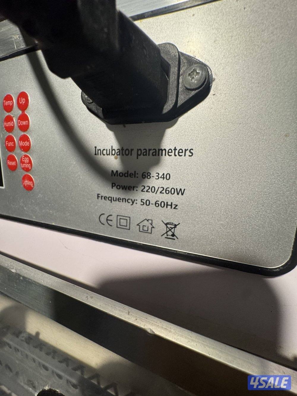 فقاسه بيض تقريباً ل جميع الطيور بحاله ممتازه السعه من 300 الى 340 بيضه2