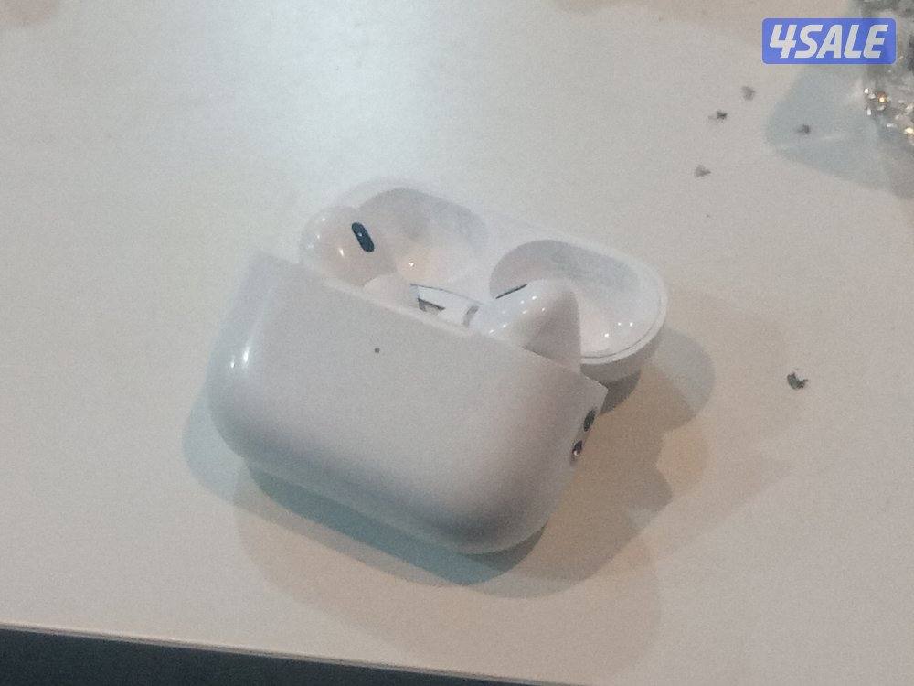 سماعات ايربودز 2 بحالة ممتازه0