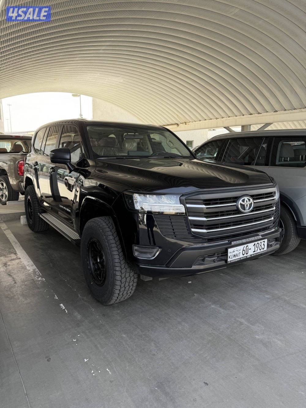 للبيع رنقات RRW و تواير YOKOHAMA بحالة جديييدة3