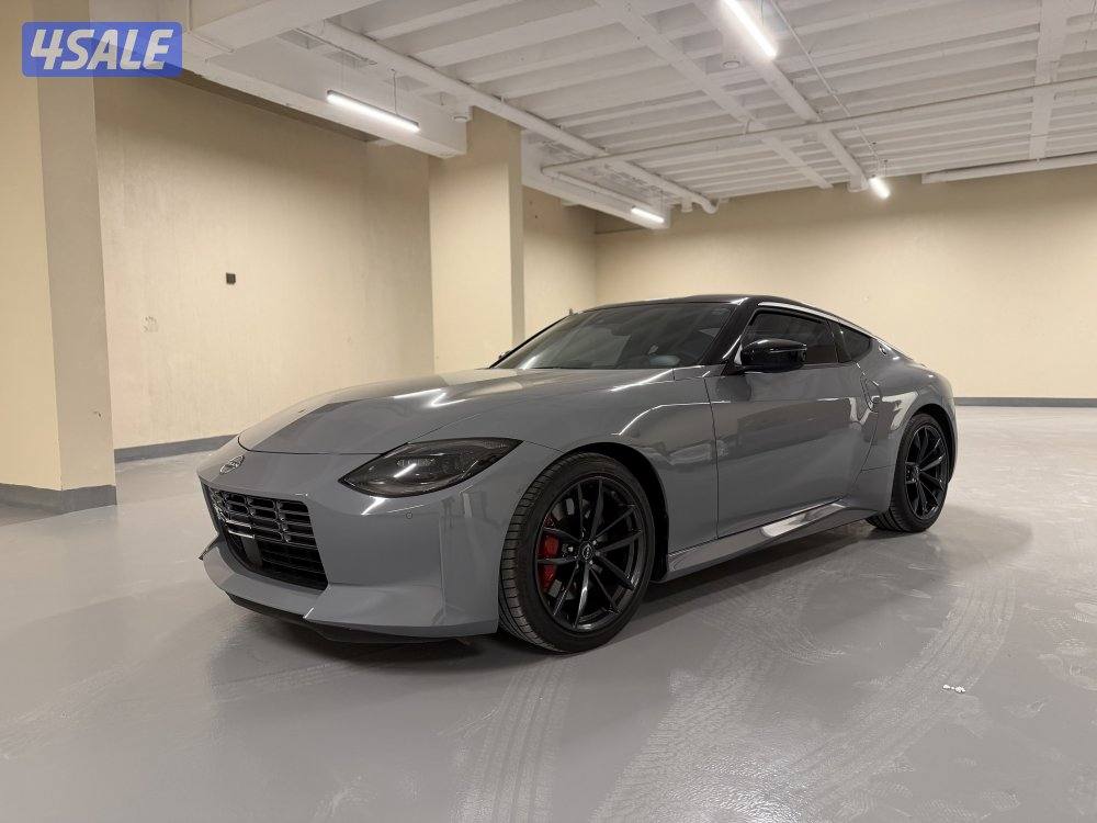 للبيع نيسان زد ٢٠٢٤ (قير عادي) ماشي ٧ آلف2