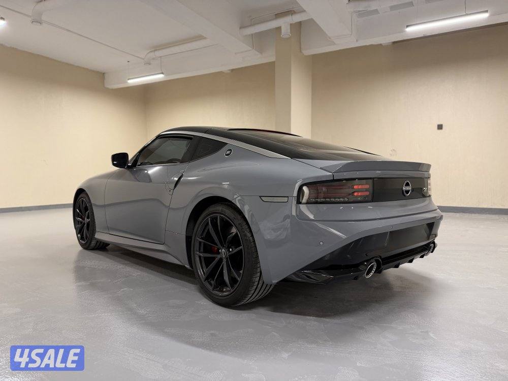 للبيع نيسان زد ٢٠٢٤ (قير عادي) ماشي ٧ آلف3