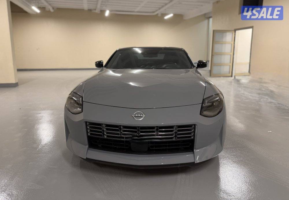 للبيع نيسان زد ٢٠٢٤ (قير عادي) ماشي ٧ آلف4