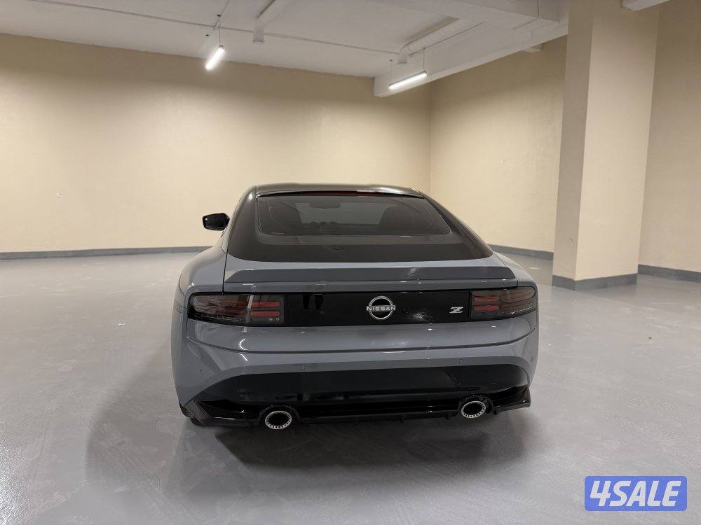 للبيع نيسان زد ٢٠٢٤ (قير عادي) ماشي ٧ آلف5