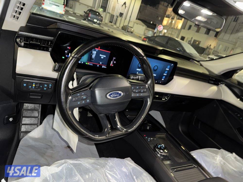 للبيع فورد تورس 20236