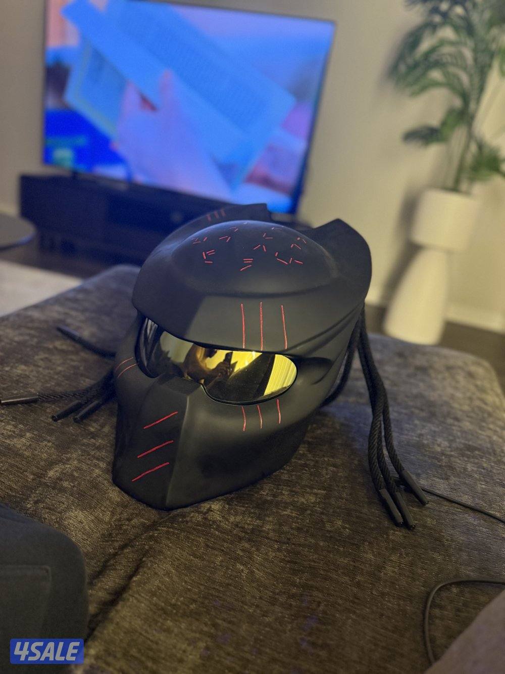 خوذه Predator 👽2