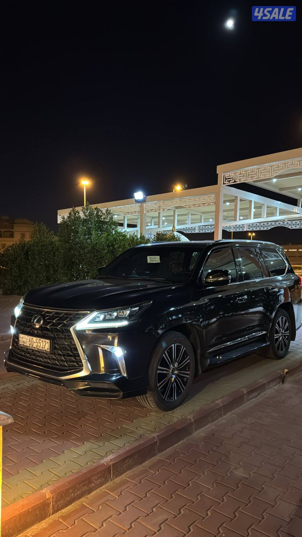 لكزس سبورت 2021 كامل المواصفات سيرفس منتظم شرط الفحص بالكامل .0