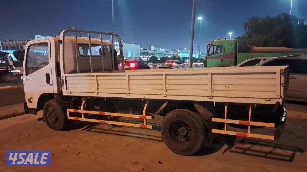 جى إم سي هاف لوري صيني  موديل 2022  شرط الفحص عداد 13 الف2