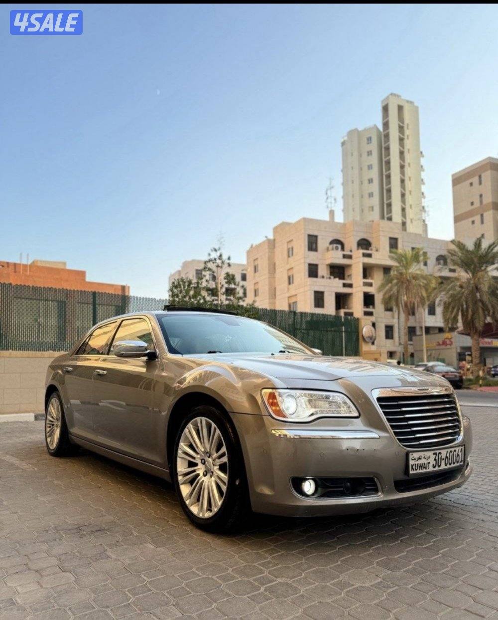 کرایسلر مدل 2014 بانمرا فول شرط الفحص قیر مکینه شاصی بدی 8 سلندر شرط ا1