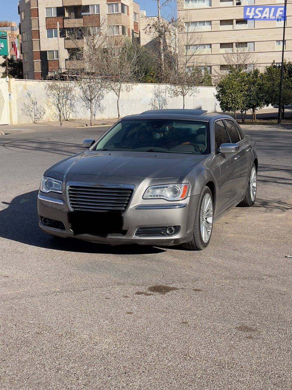 کرایسلر مدل 2014 بانمرا فول شرط الفحص قیر مکینه شاصی بدی 8 سلندر شرط ا4