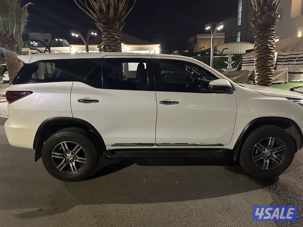 للبيع فورتنر1