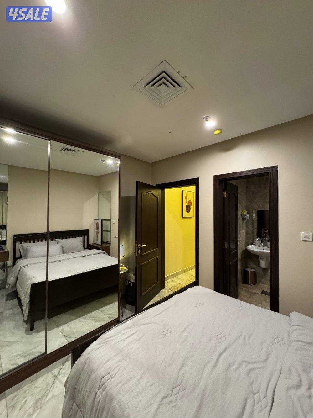 للبيع شقه خلو8