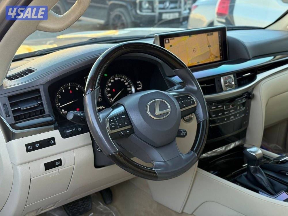 LEXUS LX570 _20196