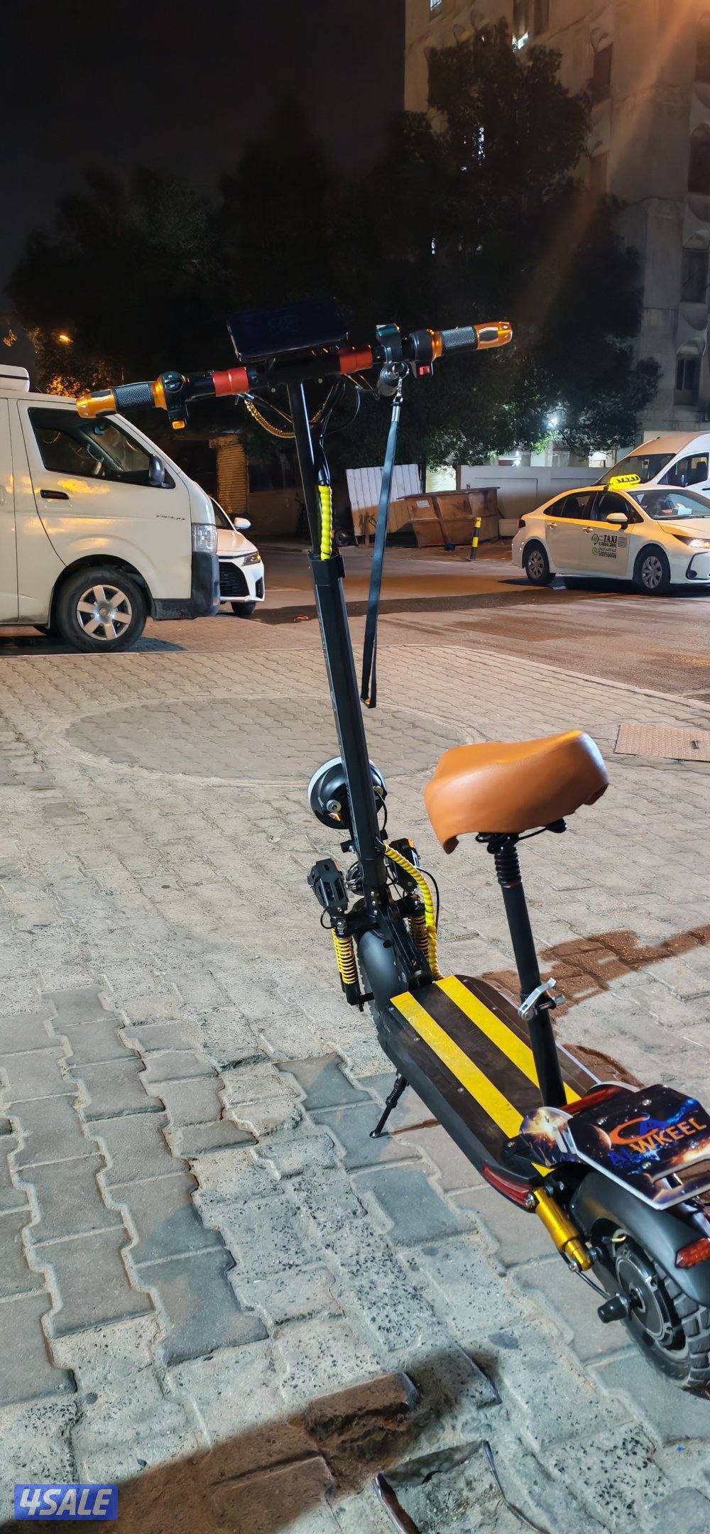 كراون بلازا سكوتر استعمال خفيف جدا4