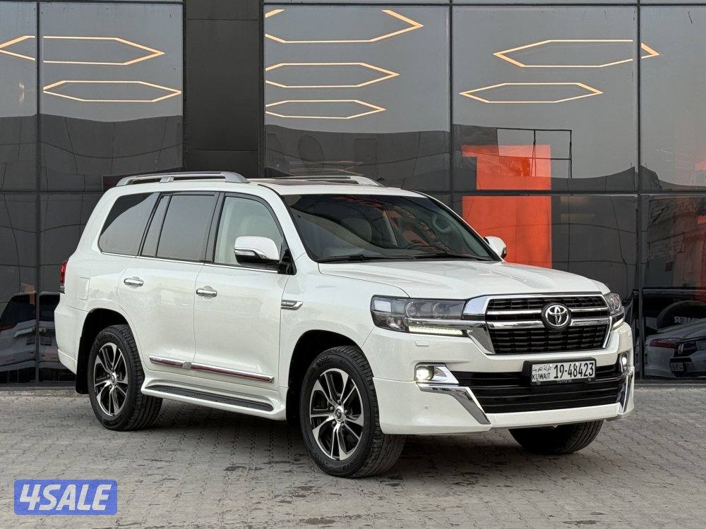 LAND CRUISER GRAND TOURING GXR V8 _20210