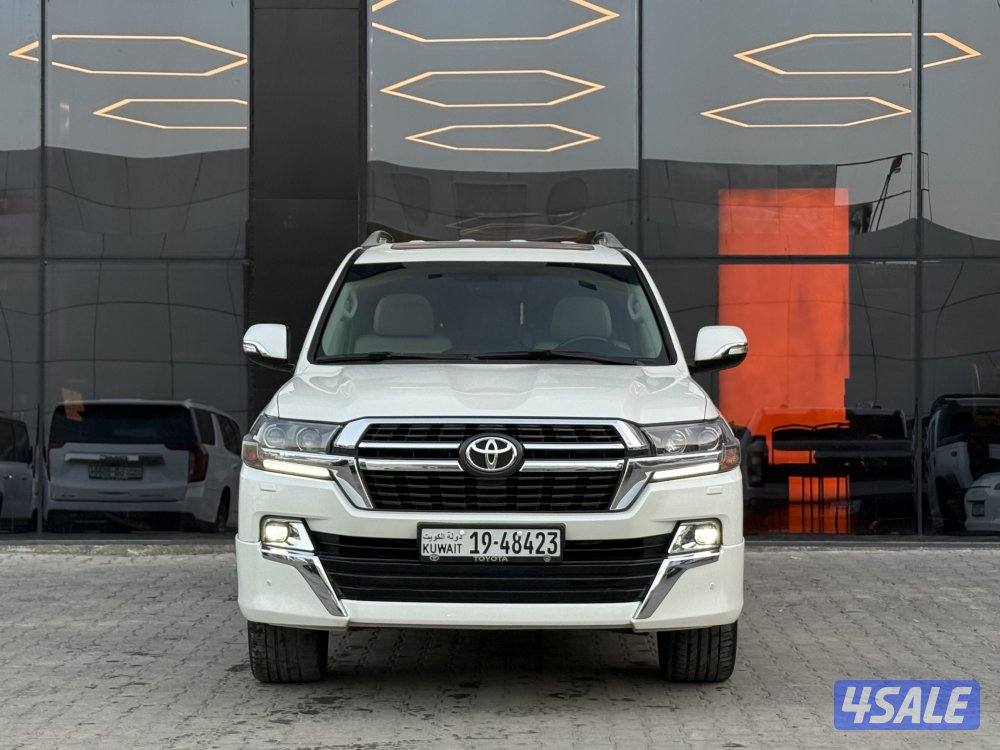 LAND CRUISER GRAND TOURING GXR V8 _20212