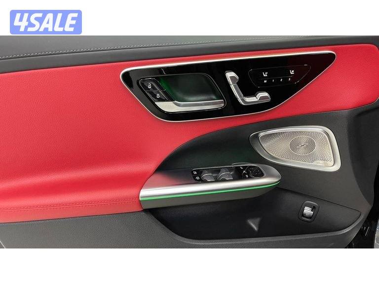 Mercedes-Benz C-Class13